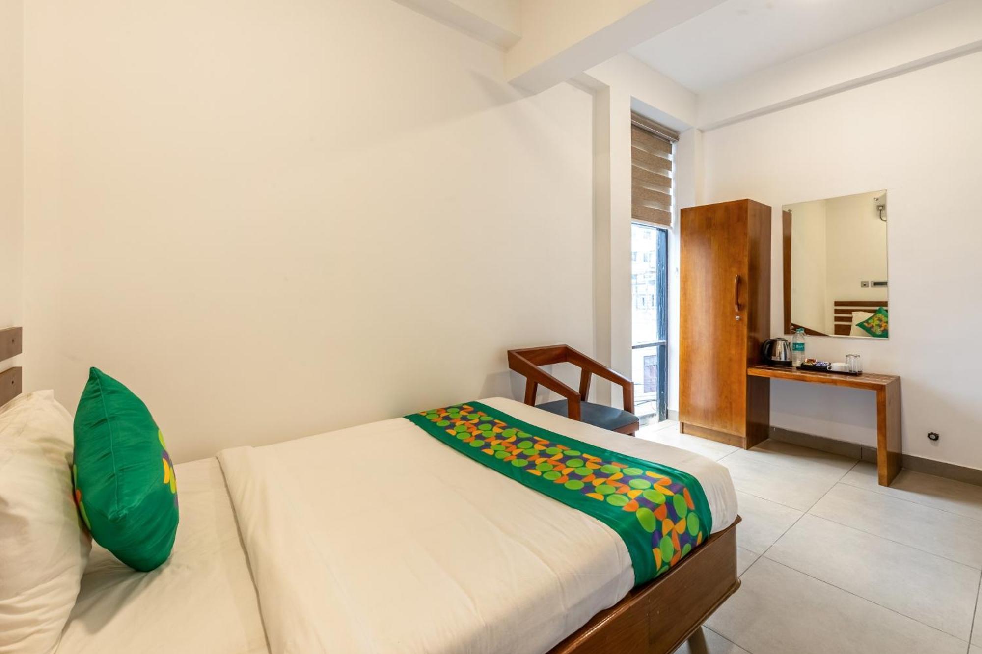 Treebo De Cloud 9 Regency Hotel Thiruvananthapuram Exterior photo