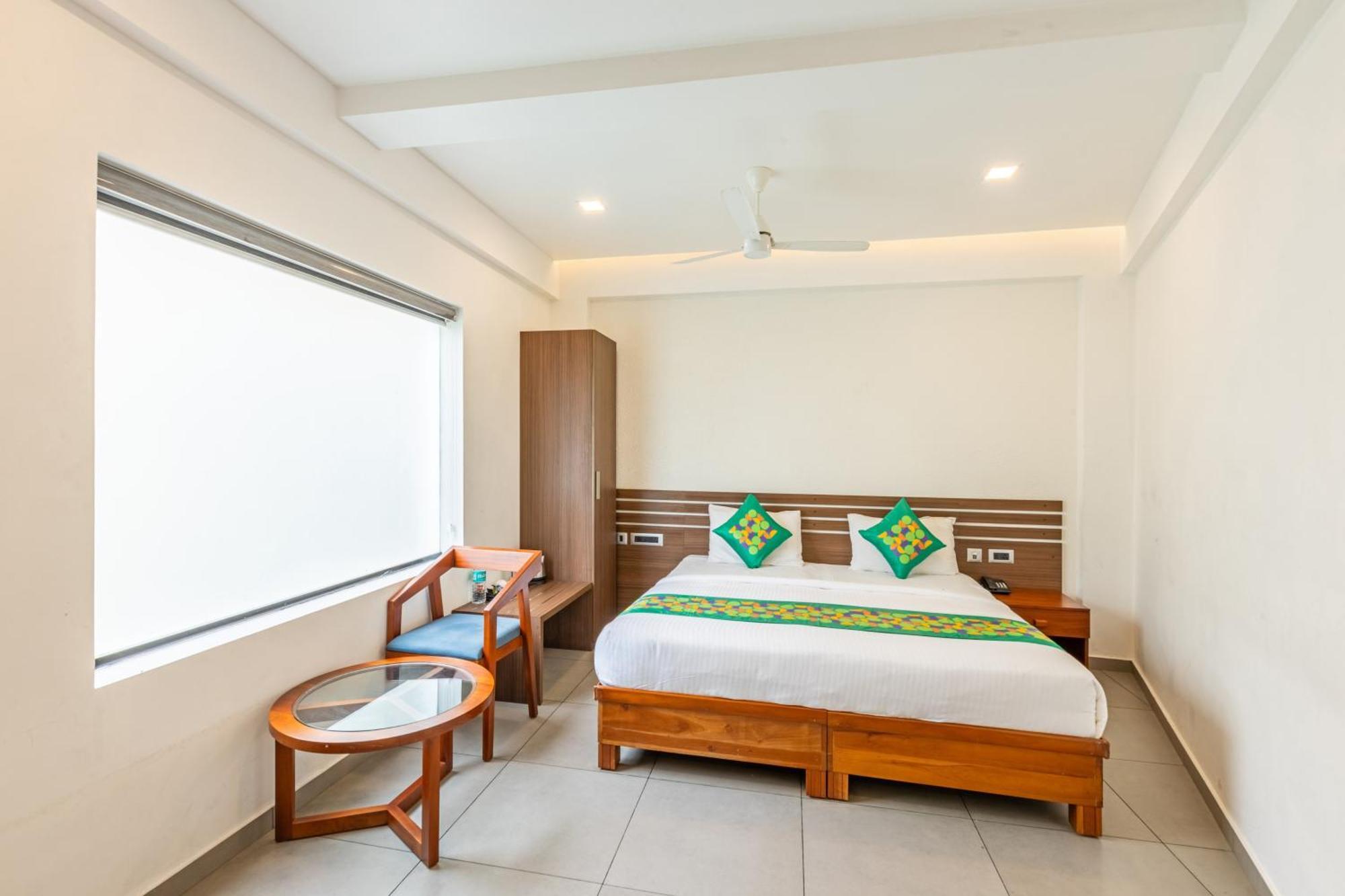 Treebo De Cloud 9 Regency Hotel Thiruvananthapuram Exterior photo