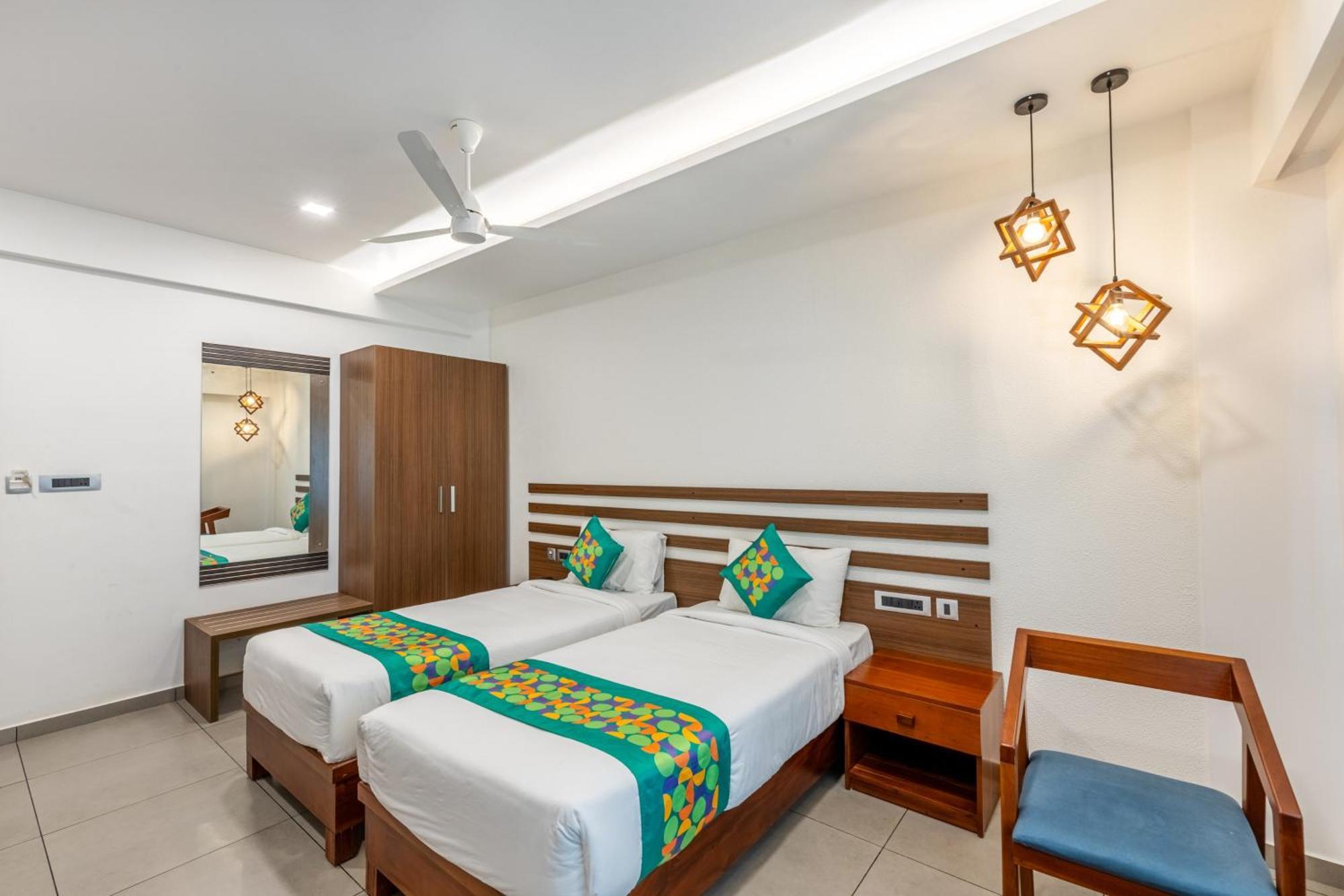 Treebo De Cloud 9 Regency Hotel Thiruvananthapuram Exterior photo