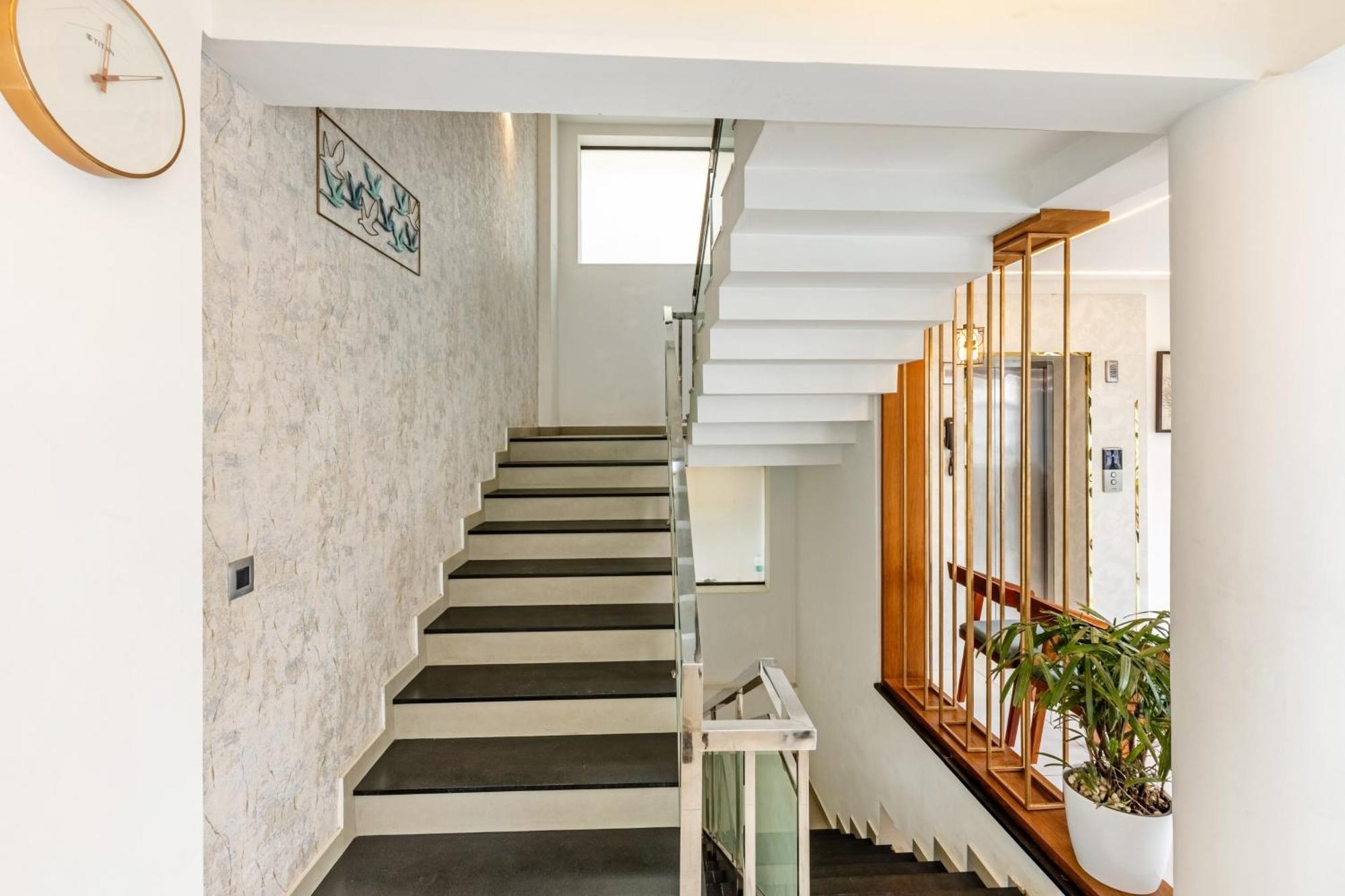 Treebo De Cloud 9 Regency Hotel Thiruvananthapuram Exterior photo