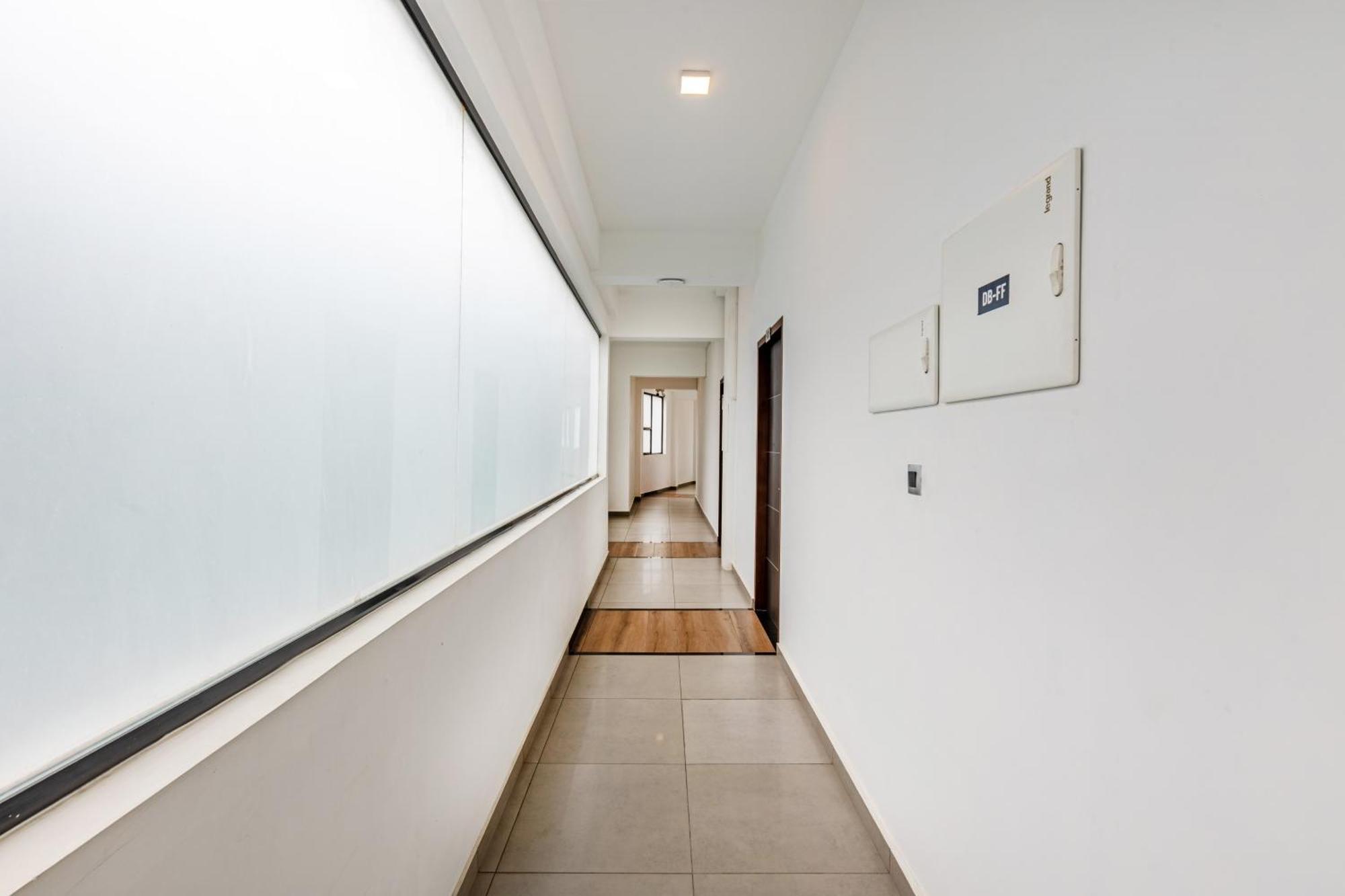 Treebo De Cloud 9 Regency Hotel Thiruvananthapuram Exterior photo