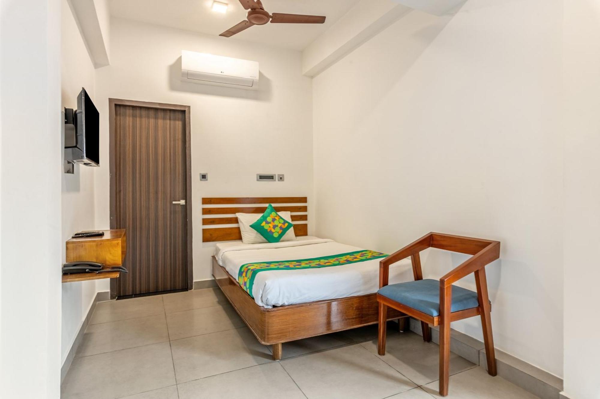 Treebo De Cloud 9 Regency Hotel Thiruvananthapuram Exterior photo